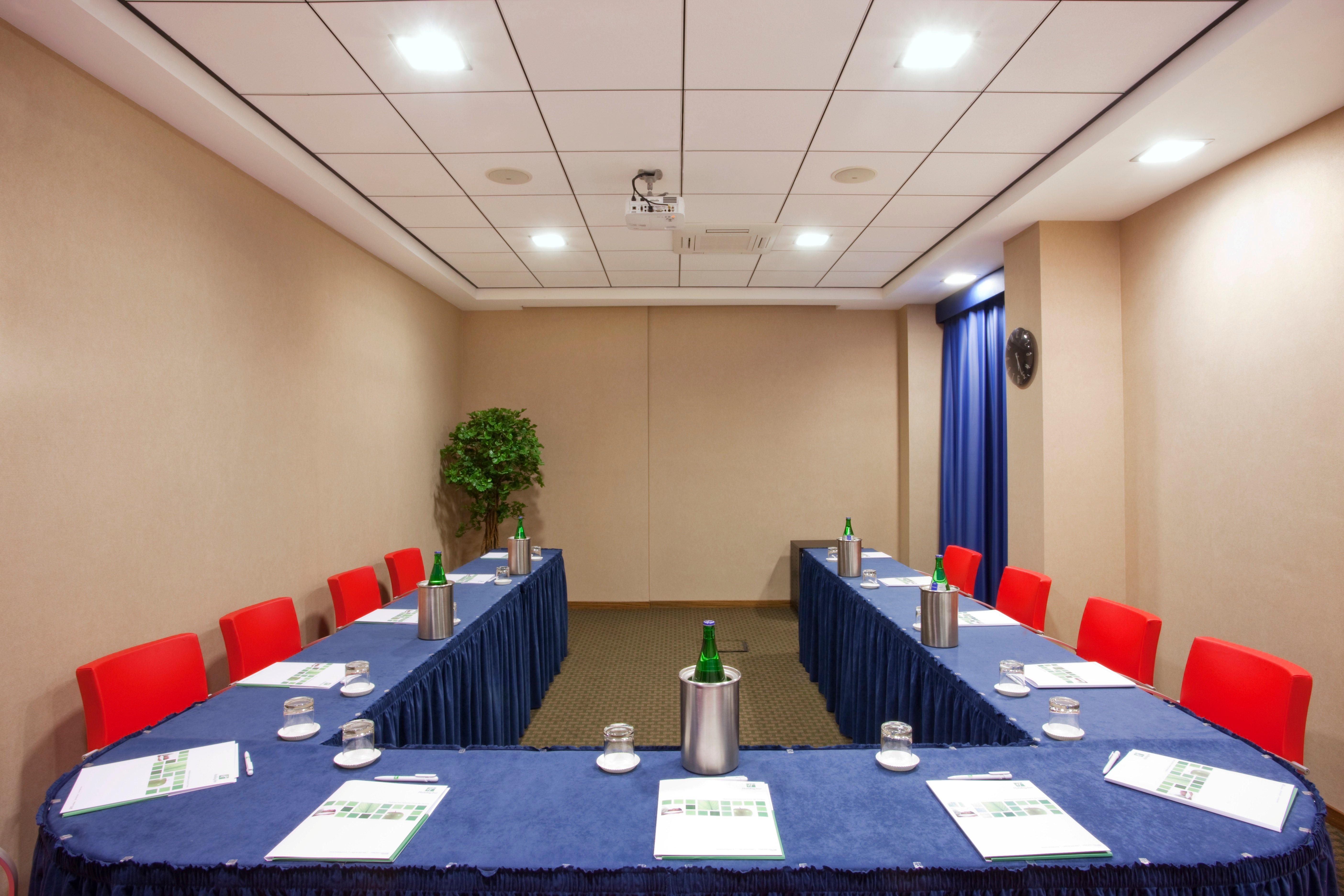 Holiday Inn Salerno-Cava De' Tirreni By Ihg Екстериор снимка